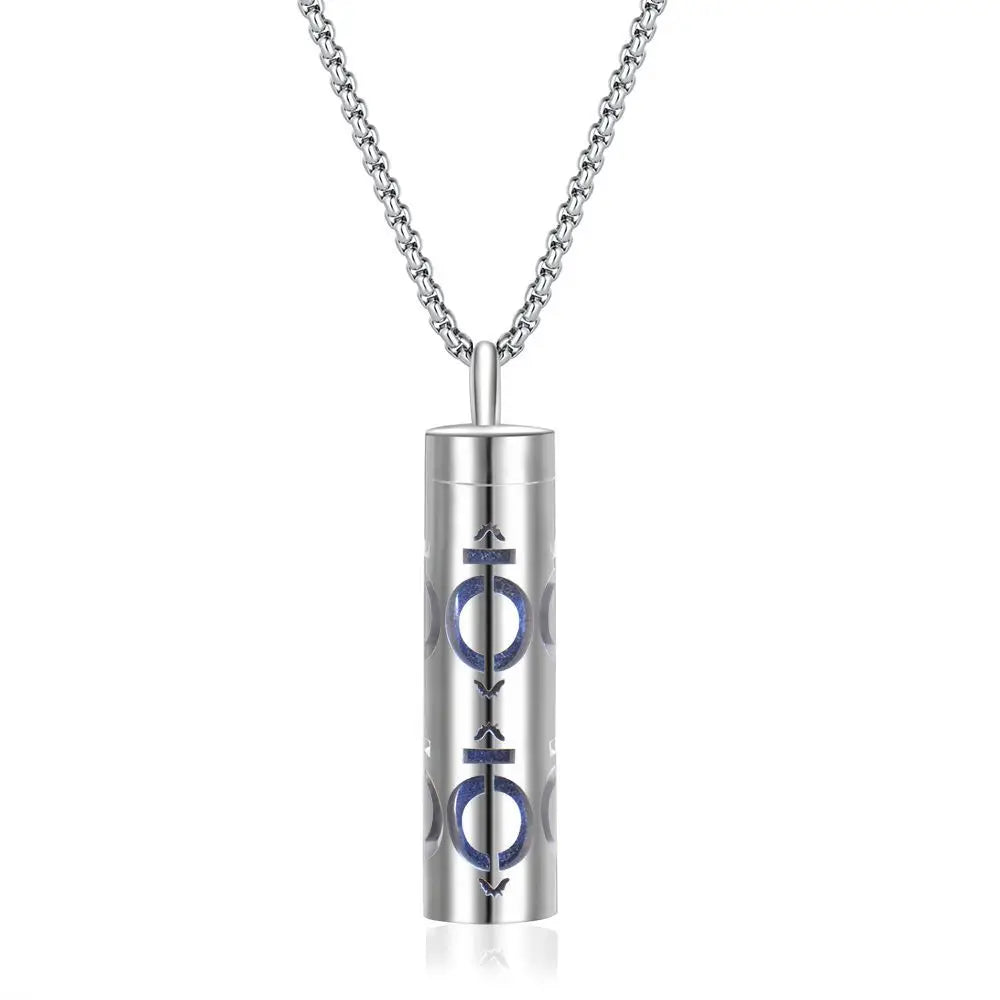 Aromatherapy diffuser necklace with geometric locket pendant