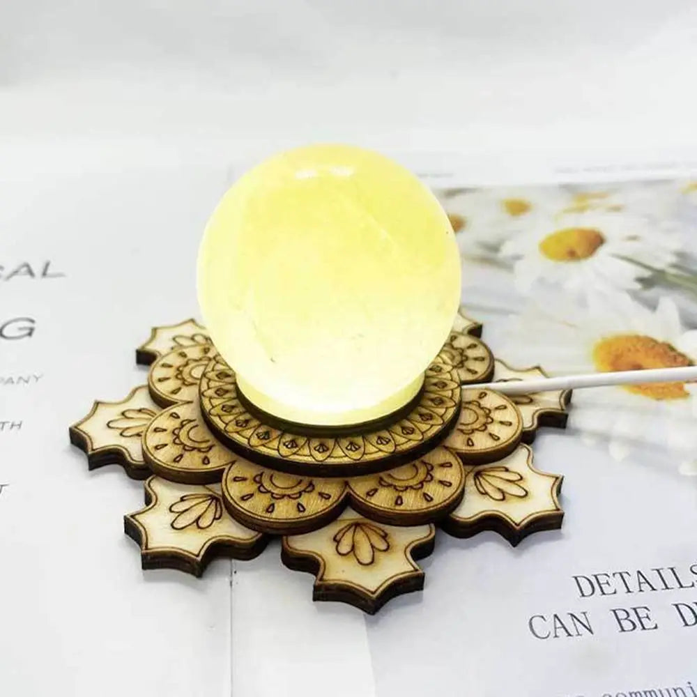 Lotus-shaped LED accent light with layered petal design
