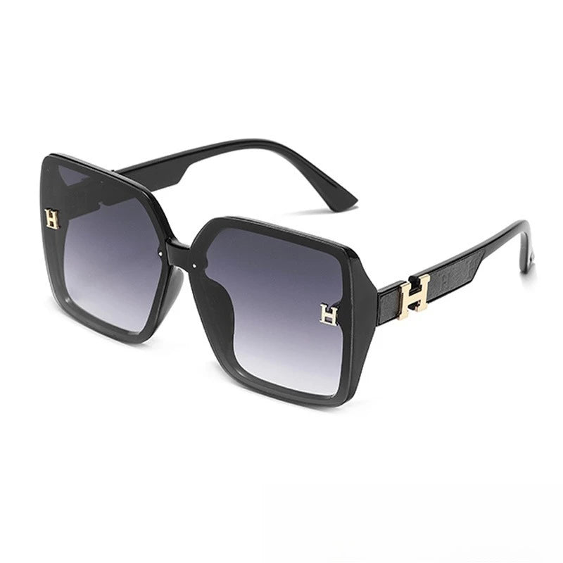 Lightweight Sunglasses With UV400 Protection For Women Resort Ready