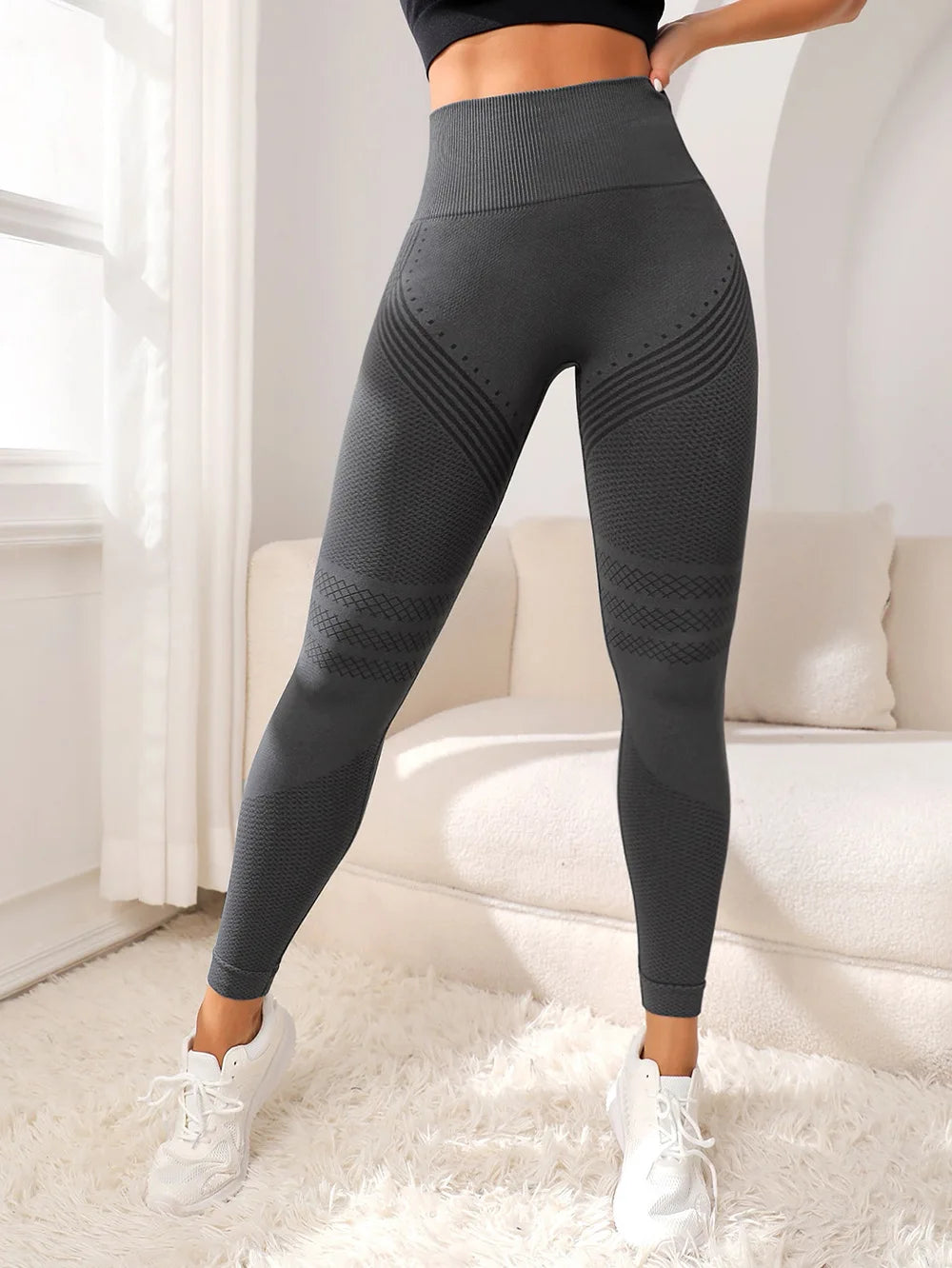 High-Waist Yoga Pants With Sculpting Fit Four-Way Stretch