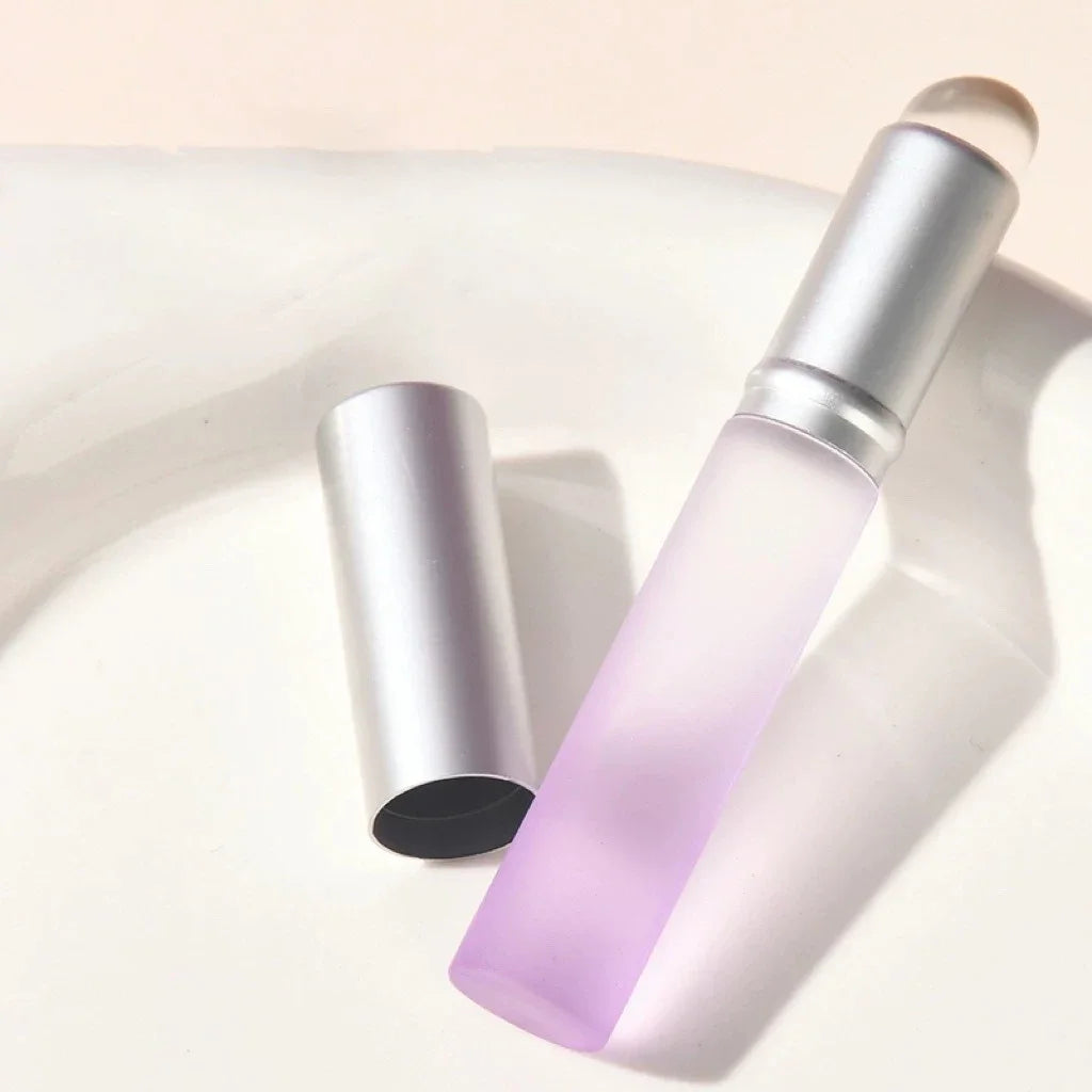1pc Mini Silicone Lip Brush Concealer Brushe With Cover Lip Mask Applicators Lip Gloss Brush Lipstick Brush Makeup Beauty Tool
