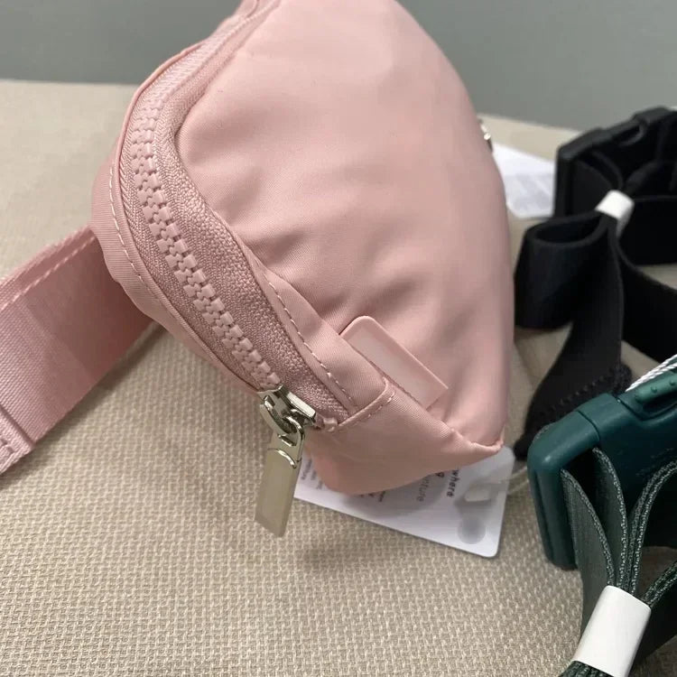 Lightweight Waist Bag for Yoga and Running with Secure Pocket