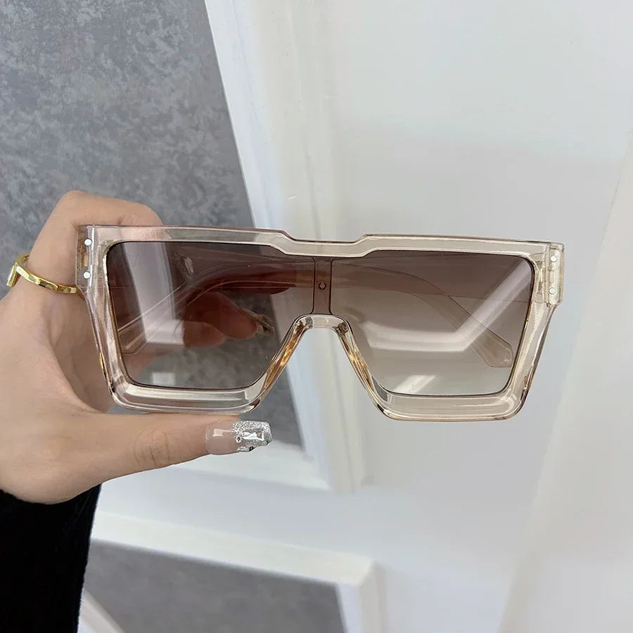 Sunglasses oversized square frame with gradient lenses