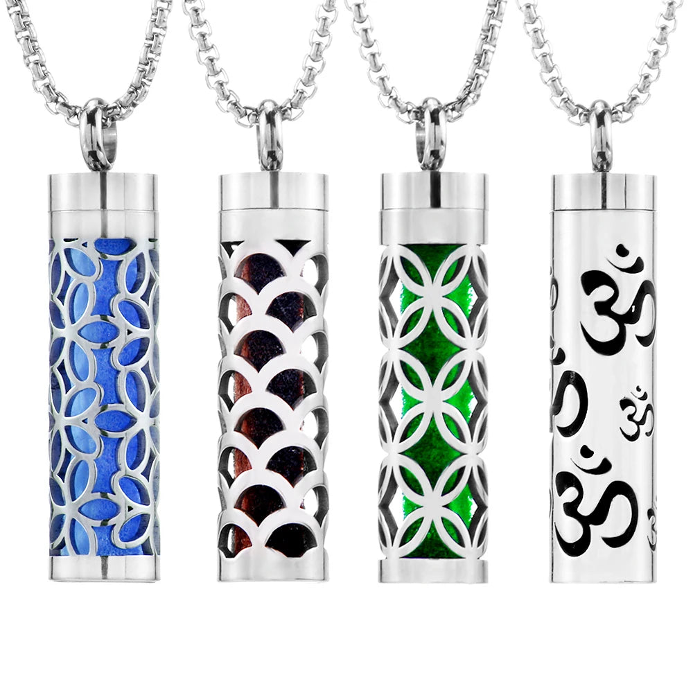 Aromatherapy diffuser necklace with geometric locket pendant