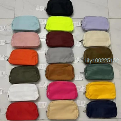 Lightweight Waist Bag for Yoga and Running with Secure Pocket