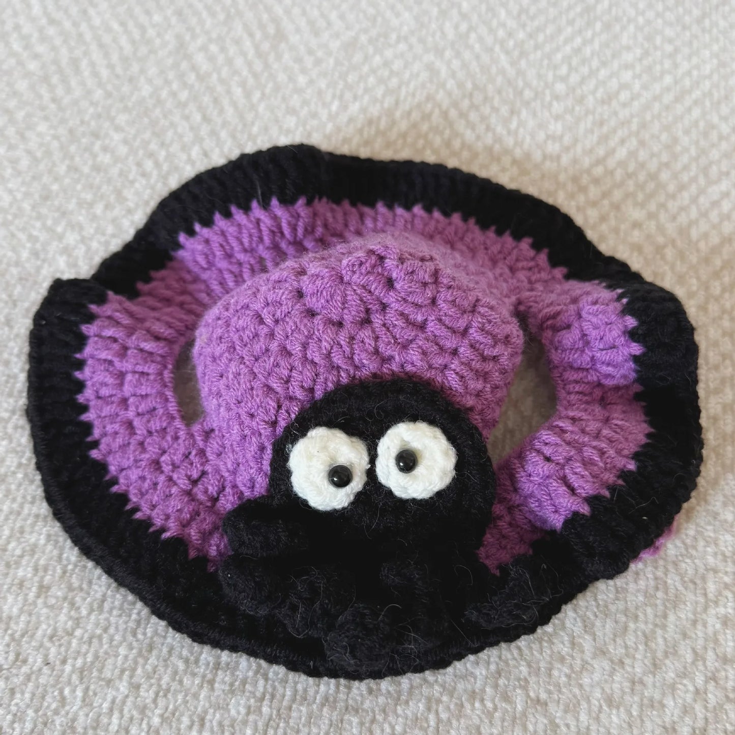 Soft Hat Hand-Crocheted with Elastic Fit for Cats Photo Prop