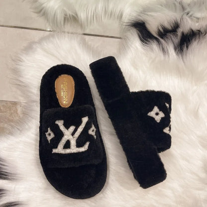 Soft Slippers Indoor with Plush Lining for Ultra Warmth and Durable Rubber Traction