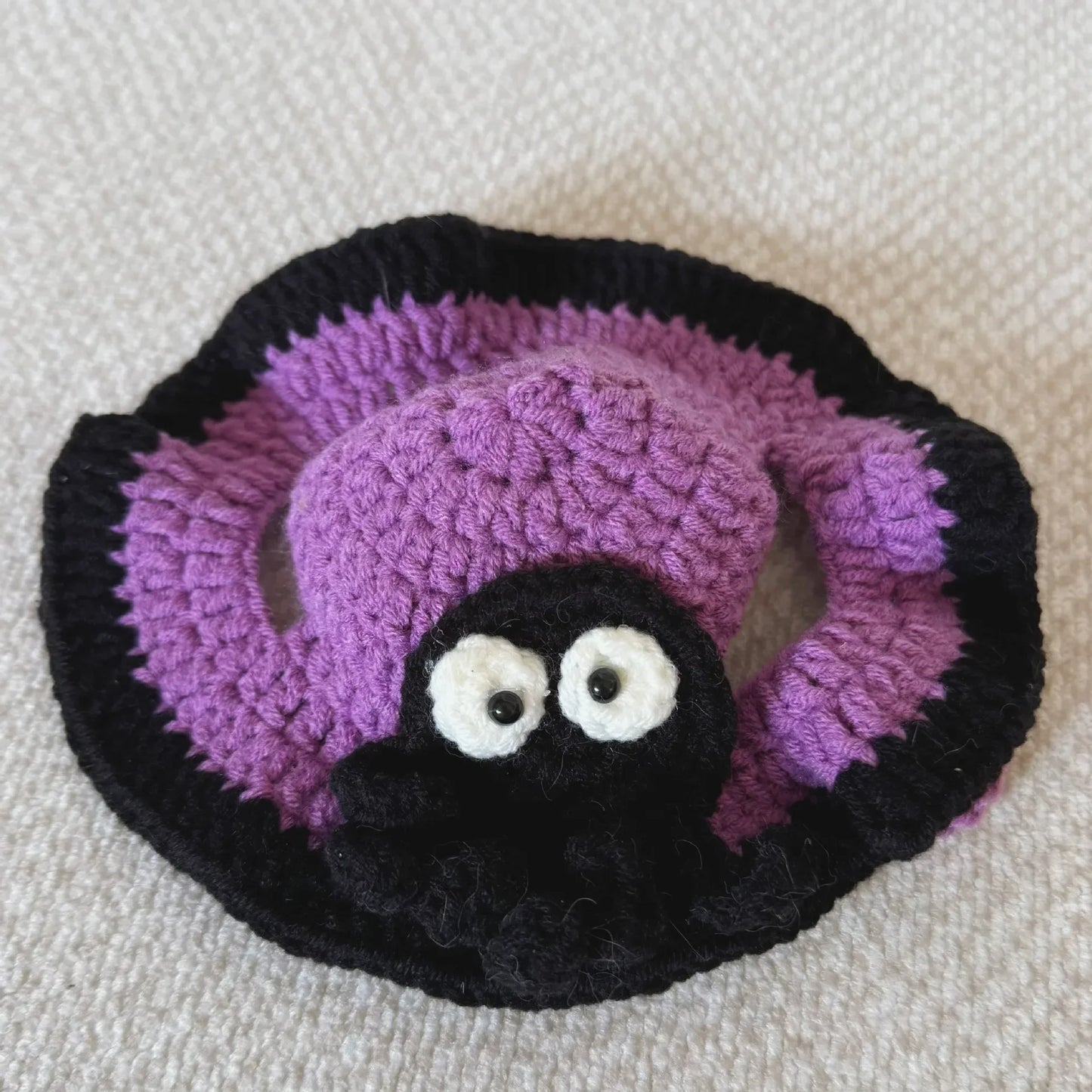 Soft Hat Hand-Crocheted with Elastic Fit for Cats Photo Prop