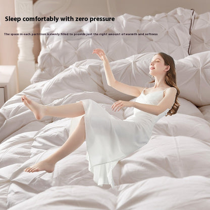 Luxe Twisted Goose Down Duvet – Ultra-Soft Cotton Cover, Pinch Pleat Design, All-Season Warmth & Cloud-Like Comfort