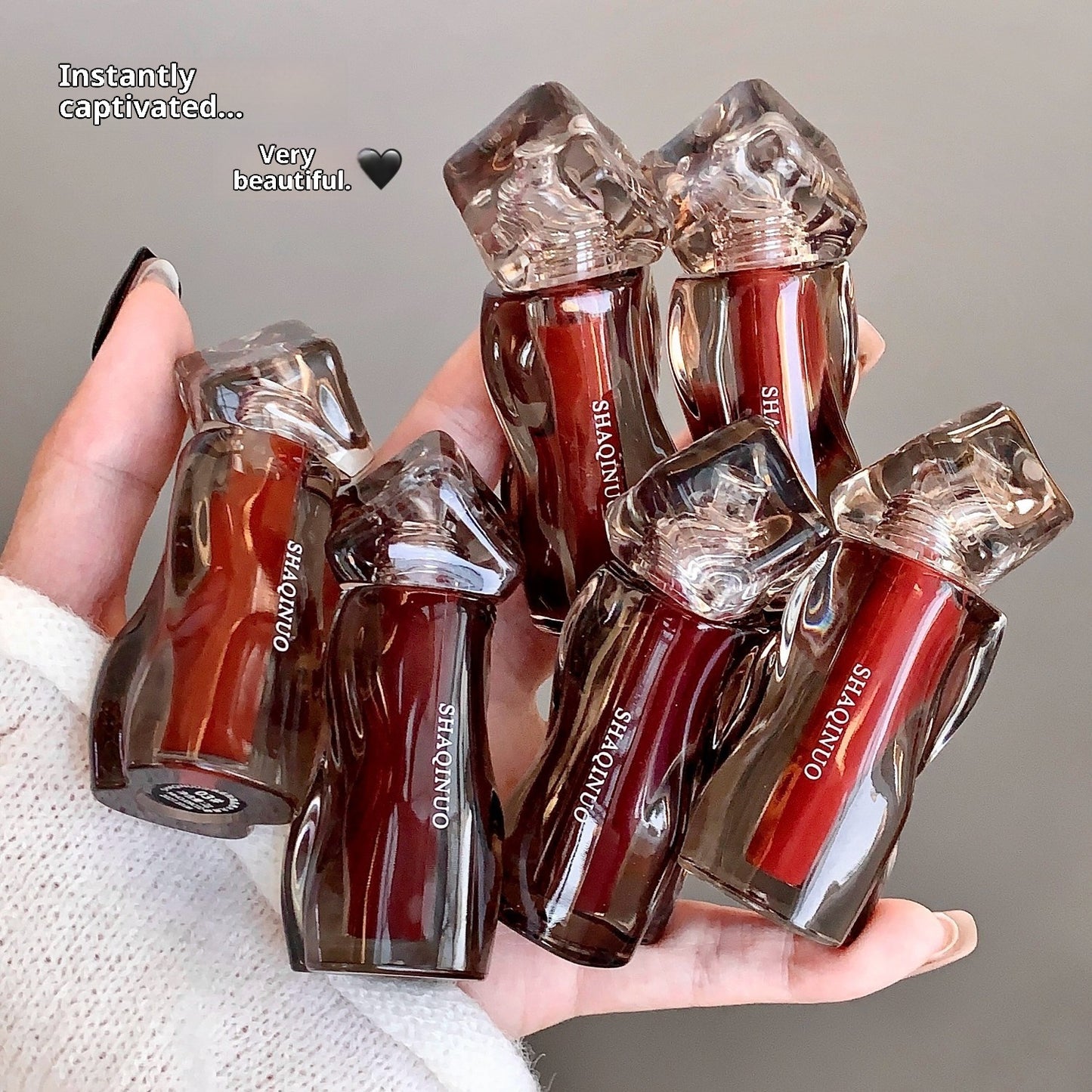Glassy Lip Gloss with Hydrating Shine in Six Everyday Wear Shades