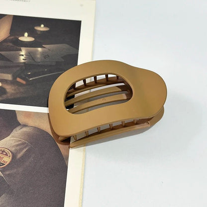 Geometric Hair Claw Clip Designer Elegant Hold Accessory - merch gone viral.