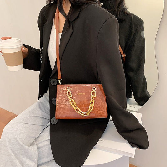 Women’s Net Red Small PU Chain Messenger Bag With Single Shoulder - Merch Gone Viral