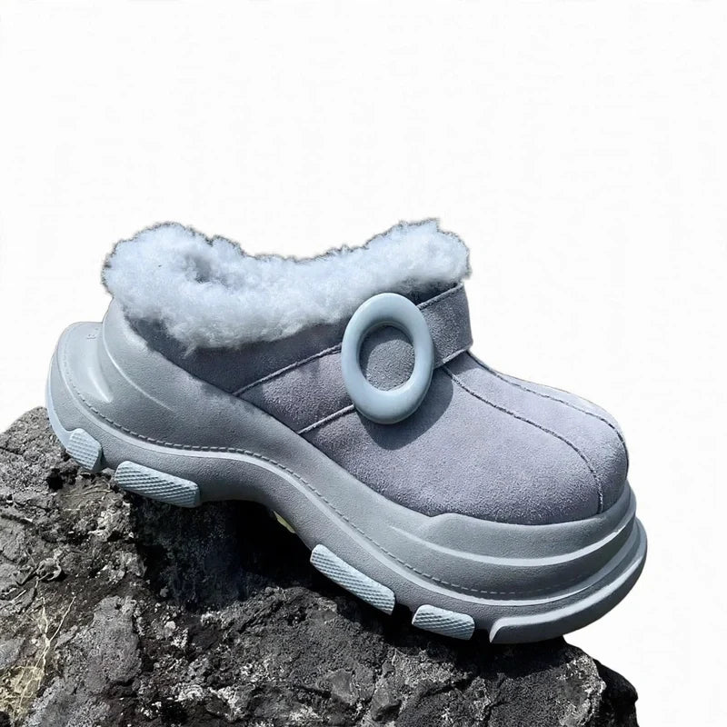 Detail of the buckle and chunky platform sole